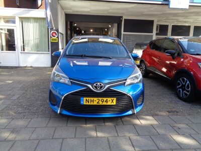 Toyota-Yaris-1