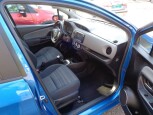 Toyota-Yaris-12