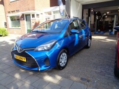 Toyota-Yaris-2